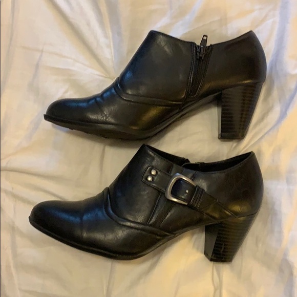 Women’s life stride shoes 9.5 - Picture 2 of 5